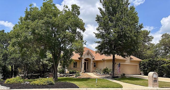 Additional photo 2 of property located at 8527 Oakview Pass