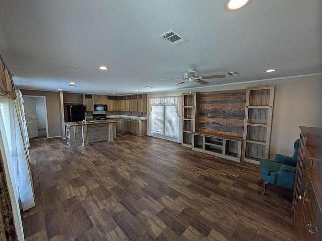 Photo of 139 Shady Grove Dr, Sanger, TX