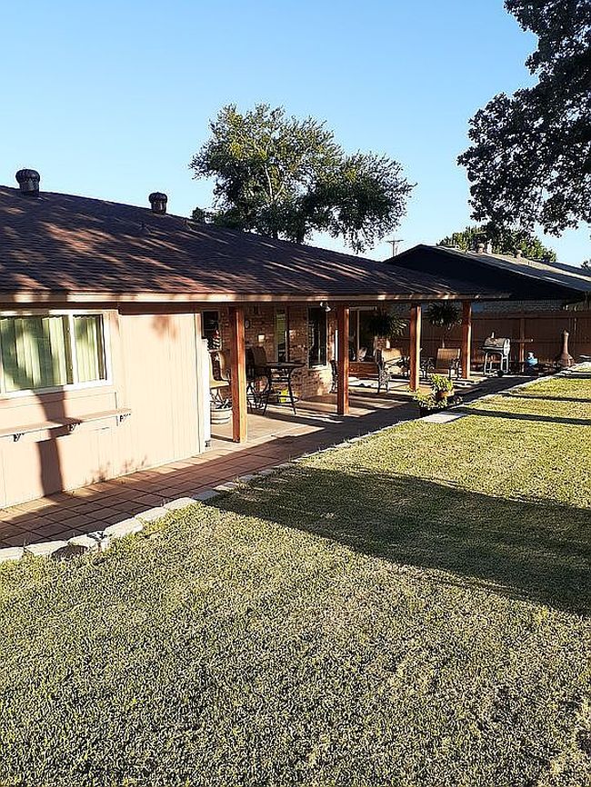 Photo of 4116 Fairway Dr, Granbury, TX