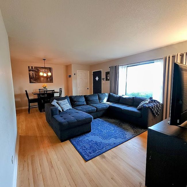 Additional photo 3 of property located at 114 Mountridge Dr