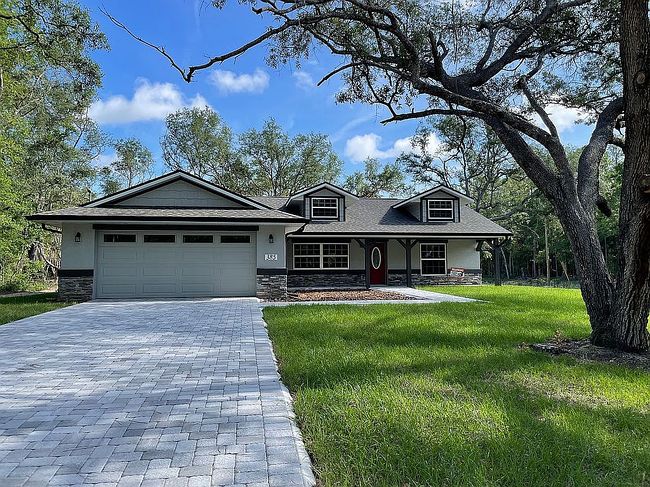 Photo of 385 E Gamewell Ln, Citrus Springs, FL