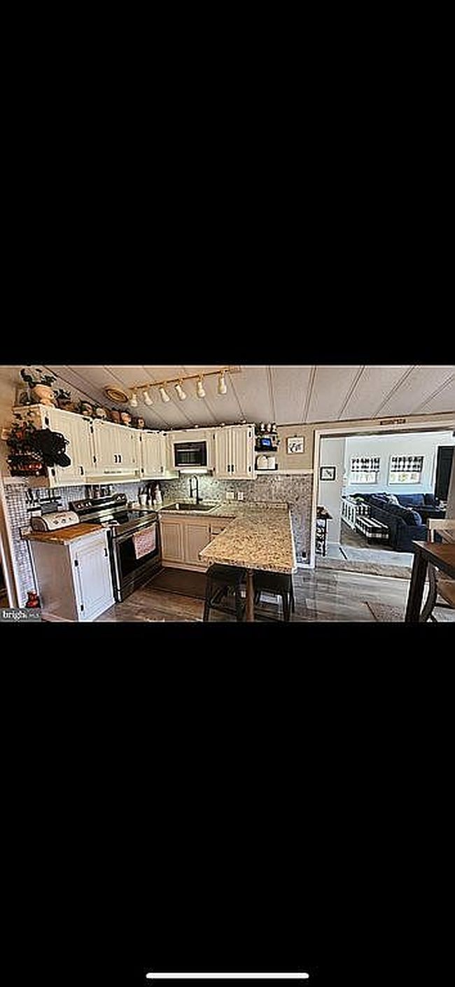 Photo of 482 Foxridge Ln, Flinton, PA