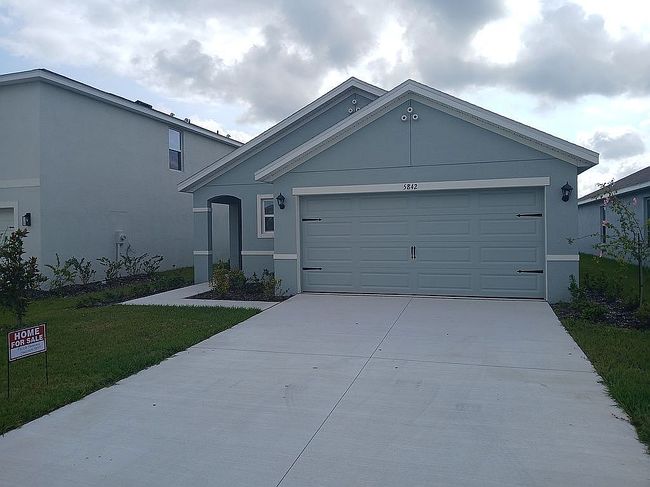 Image of 5842 Silver Moonlight Dr