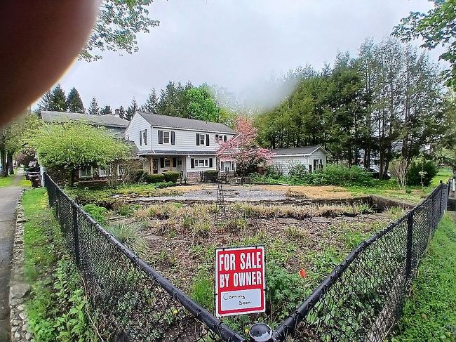 Additional photo 2 of property located at 204 E Walnut St