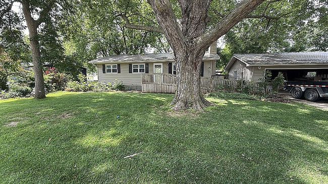 Image of 405 5th St