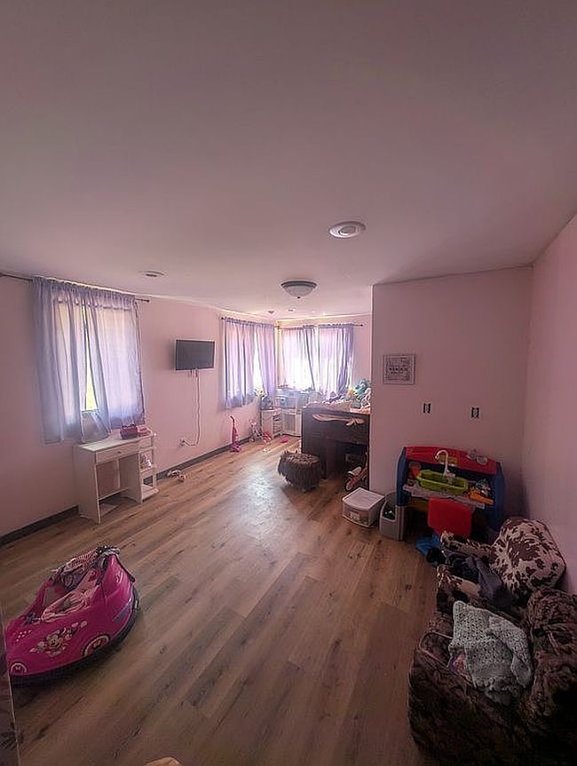 Additional photo 3 of property located at 17995 Jefferson Ave