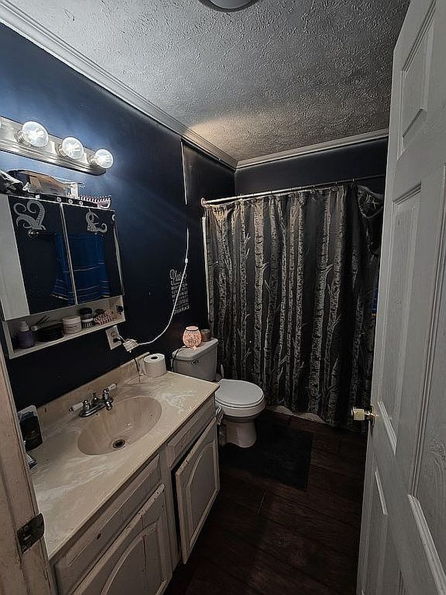 Photo of 10 Garrett Dr