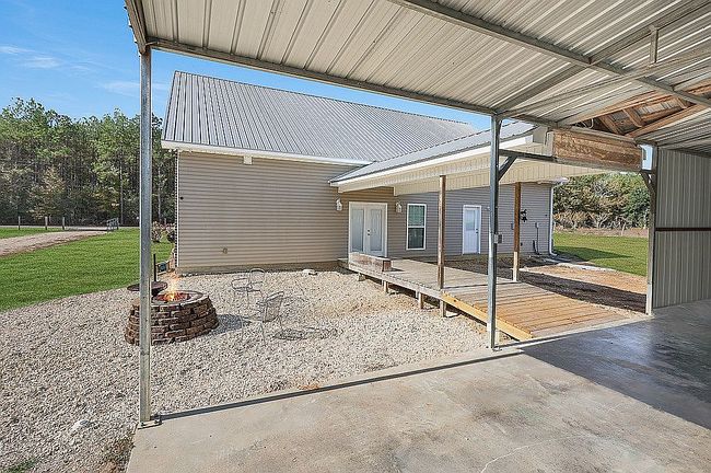 Image of 23748 Hutchinson Rd