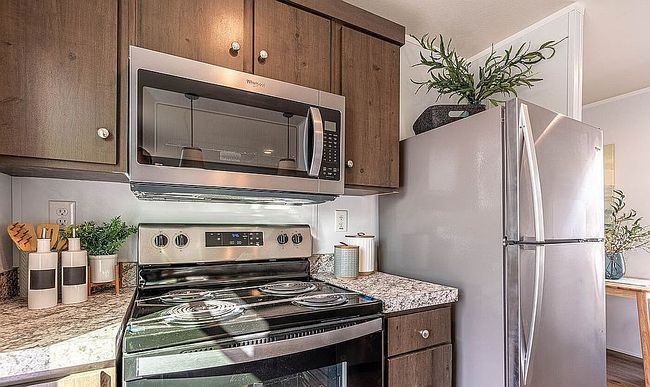 Image of 1060 S Main St Trailer 18
