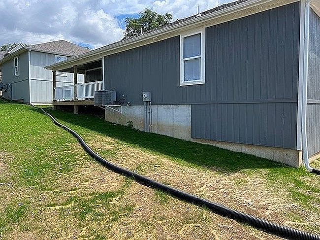 Image of 501 E Louis St
