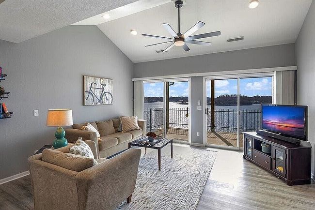Image of 704 E Harbour Towne Dr #704