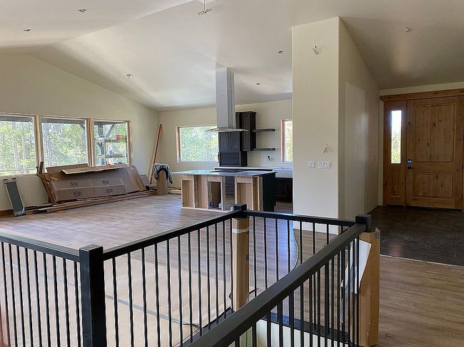 Image of 600 Lions Ln