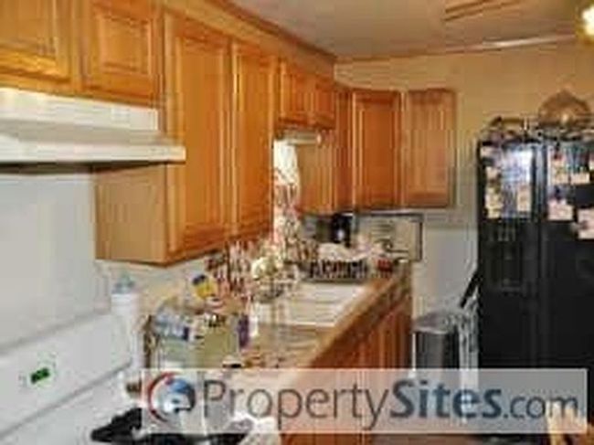 Additional photo 3 of property located at 1120 Pine St