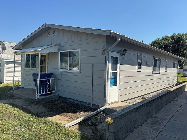 Photo of 703 Lake St