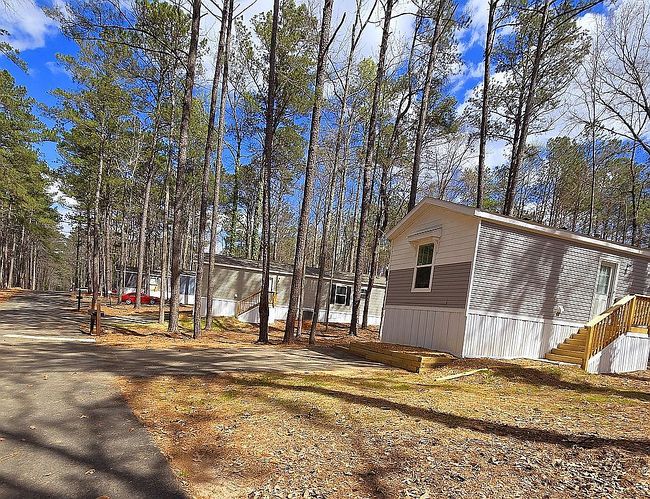 Image of 77 Fernwood Dr