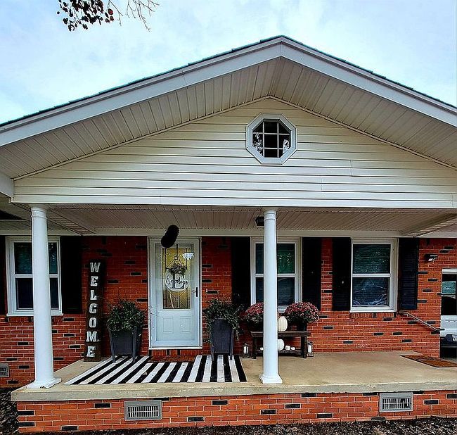 Image of 323 Lamb Dr