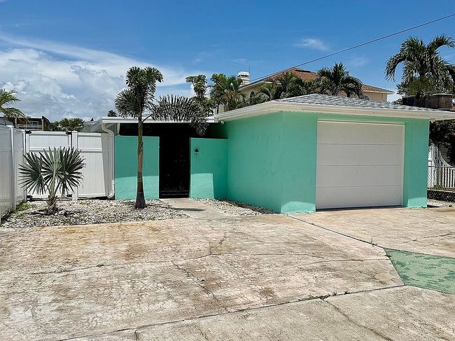 Photo of 12408 Lagoon Ln