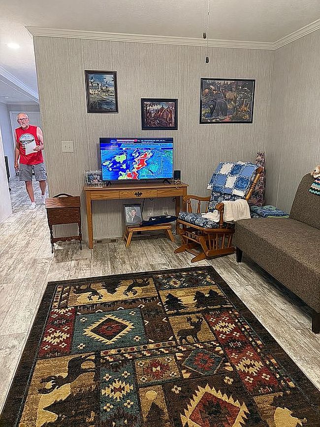 Image of 208 Country Ridge Dr