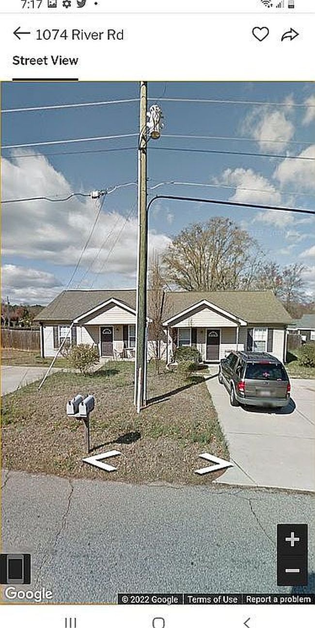 1074 River Rd, Greer, SC