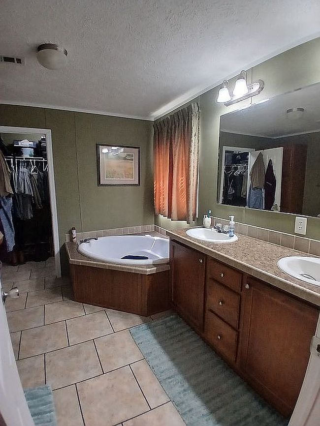 Photo of 250 Shirley Rd, Homerville, GA