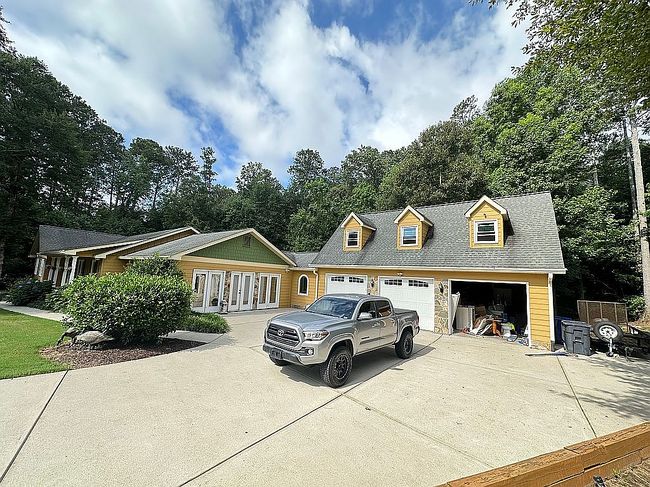Photo of 650 Luther Ct, Powder Springs, GA