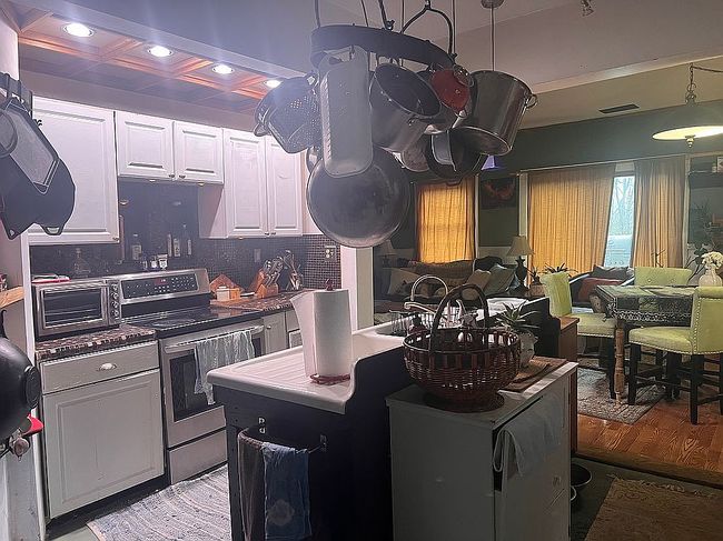 Photo of 97 Maple Ln, Bloomingdale, NY