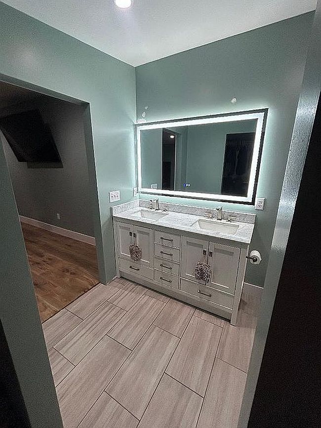 Additional photo 2 of property located at 12 Big Ash Ln