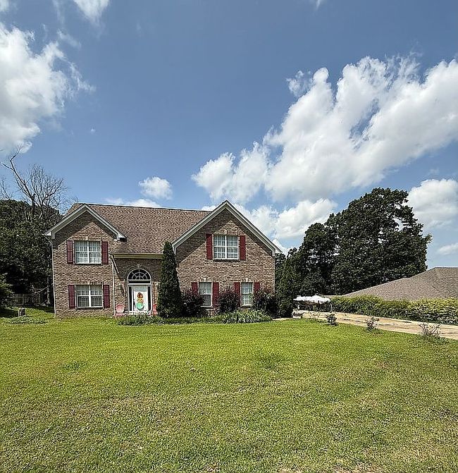 Image of 125 Blue Lake Dr