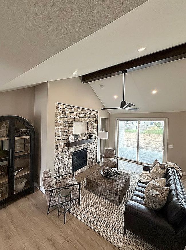 Image of 322 Flint Dr
