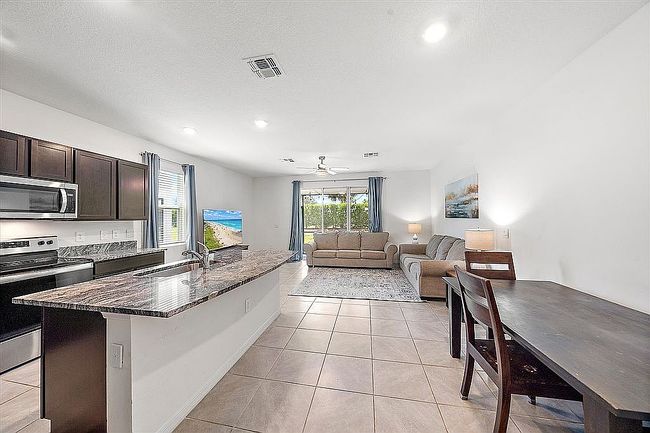 Photo of 17460 Crescent Moon Loop, Lakewood Ranch, FL