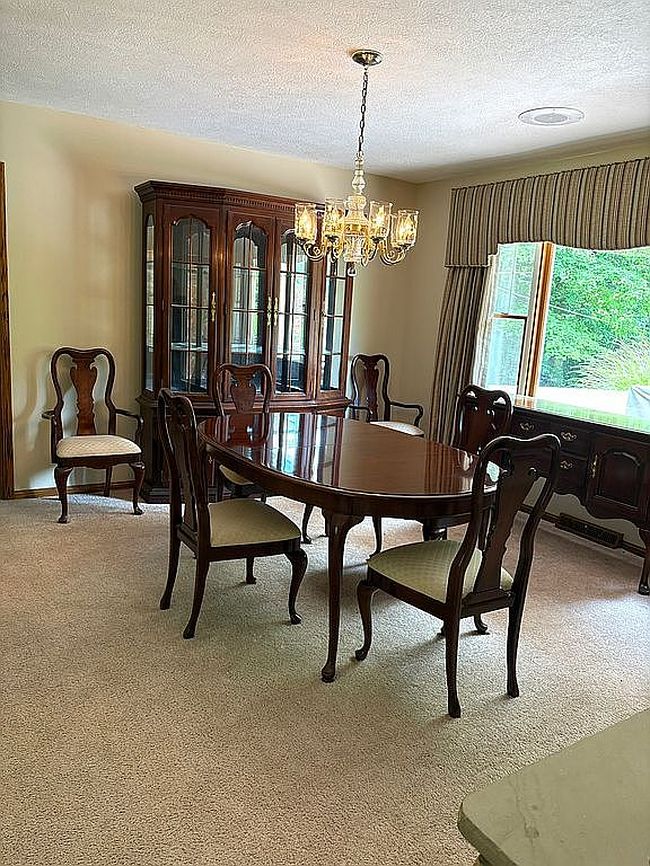 Photo of 15912 Irontree Trl, Newbury, OH