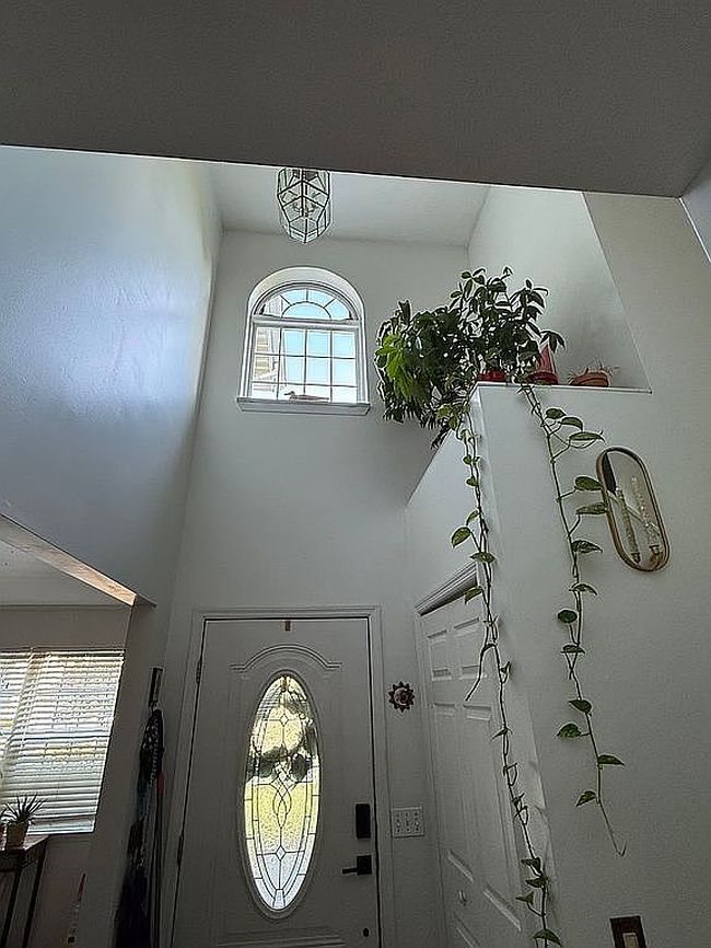Photo of 7 Pearlbush Ln, Poughkeepsie, NY