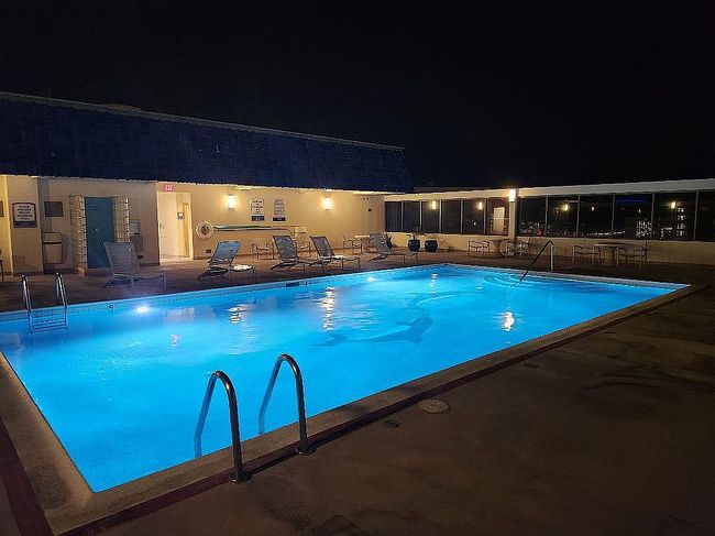 Photo of 400 Hobron Ln Apt 3702, Honolulu, HI