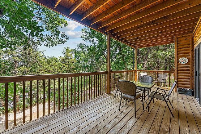 Photo of 24 Village Trl #1004, Branson, MO