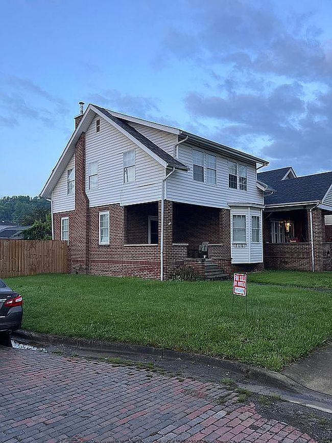 Image of 401 9th Ave