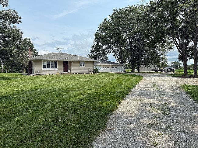 Photo of 7037 S23 Hwy, Carlisle, IA