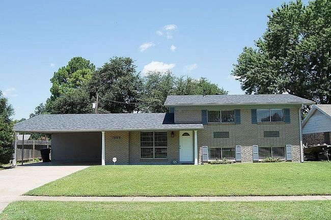 Photo of 1303 Bellaire Blvd