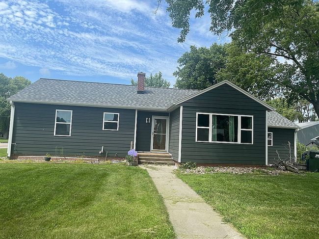 Photo of 110 W 11th St, Wood River, NE