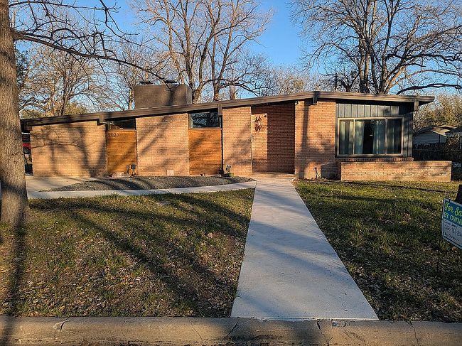 Image of 5903 Dunbury Dr