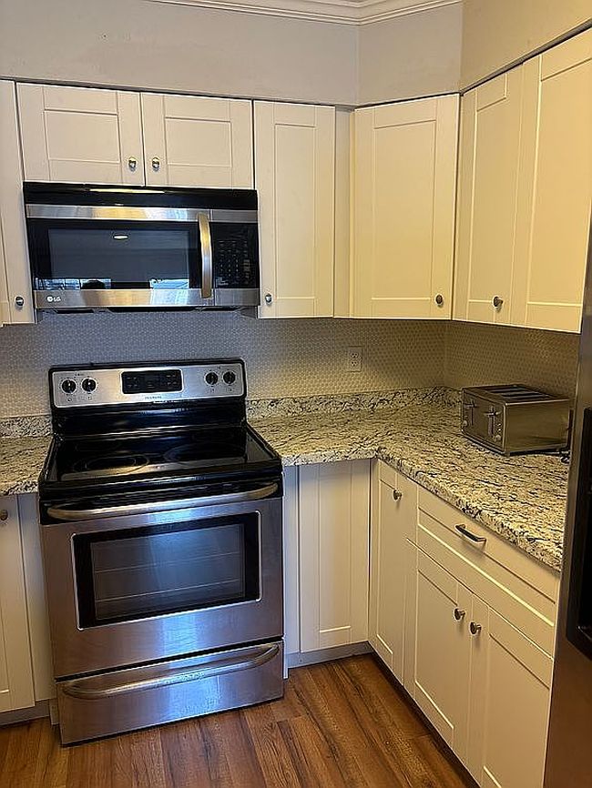 Additional photo 2 of property located at 5718 Marvin Loving Dr Apt 117