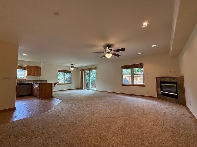 Image of 11 Sandstone Dr