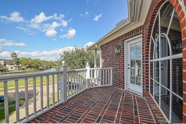 Photo of 2731 Lakeside Village Dr, Missouri City, TX