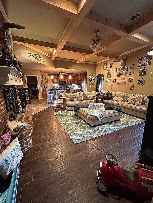 Additional photo 3 of property located at 6301 Academy Dr