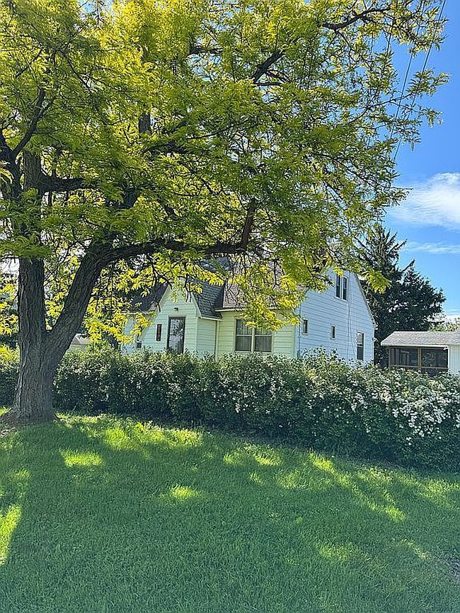 Photo of 2098 W Genesee Street Rd, Auburn, NY
