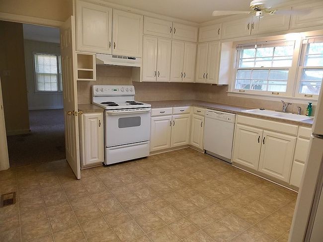 Image of 2815 Pendell Ln