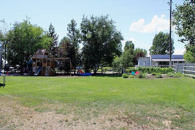 Photo of 201 N 2300 E, Saint Anthony, ID