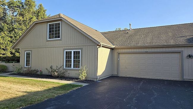 Photo of 549 Chuckas Ct E