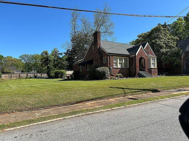 Image of 1811 Thompson Ave