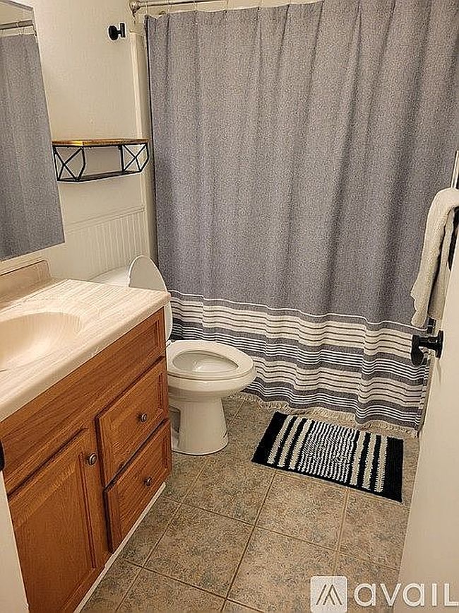 Image of 701 S 38th Ave Apt 11