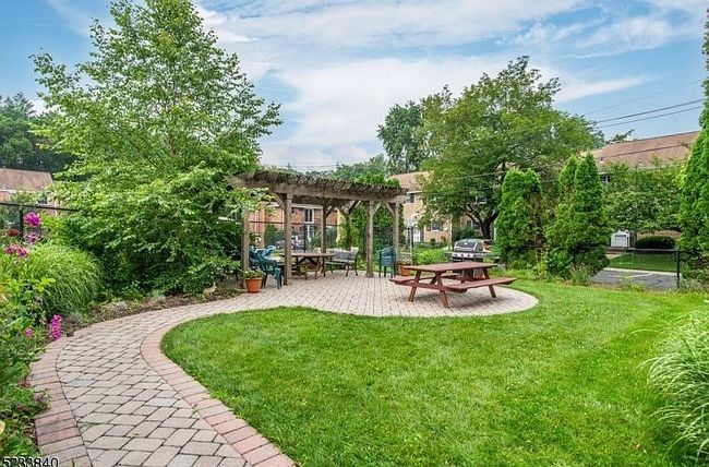 Photo of 320 South St, Morristown, NJ